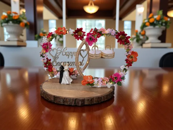 Floral_Heart_Design_&_Figurine_Engagement_Ring_Platter