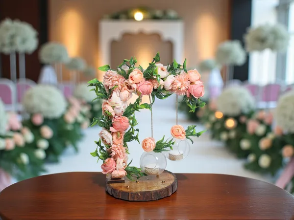 Hanging_Bloom_Ring_Platter_-_Peach