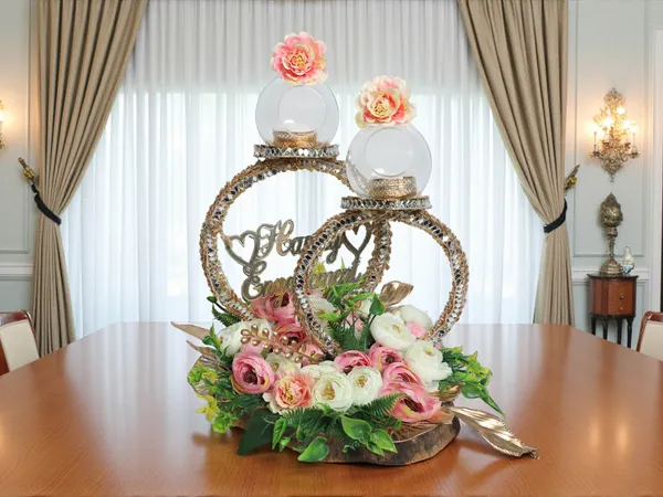 Elegant_Duo_Circle_Ring_Holder