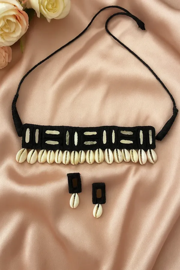 Handcrafted_mirror_beauty_beauty_set