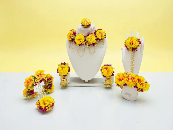 Sunshine_Glow_Floral_Jewellery