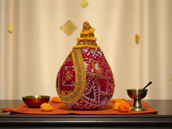 Phulkari_Handcrafted_Nariyal_-_Rani_Pink