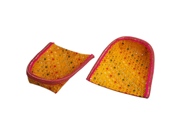 Zardozi_Embroidered_Chaak_-_Yellow