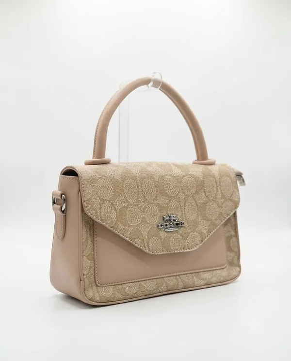 Prevera_Elegant_Beige_Handbag