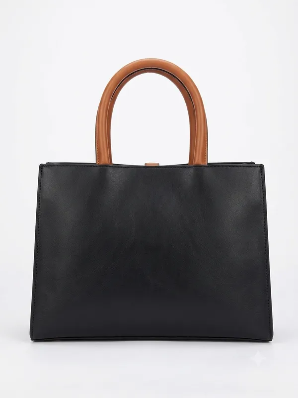 Prevera_Elegant_Black_Handbag