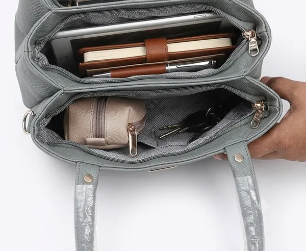Prevera_Grey_textured_handbag