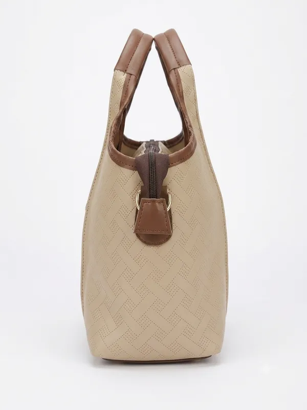 Prevera_Hazel_Charm_Tote_Bag