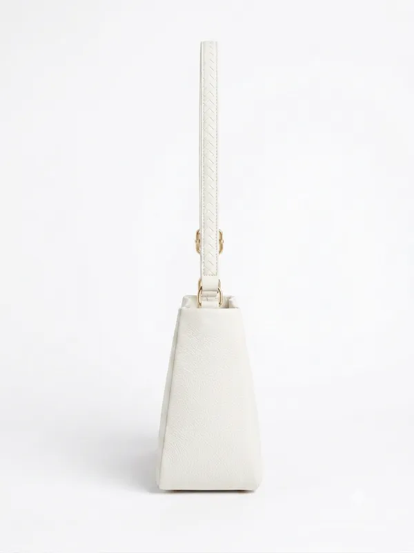 Prevera_White_Sleek_Bag