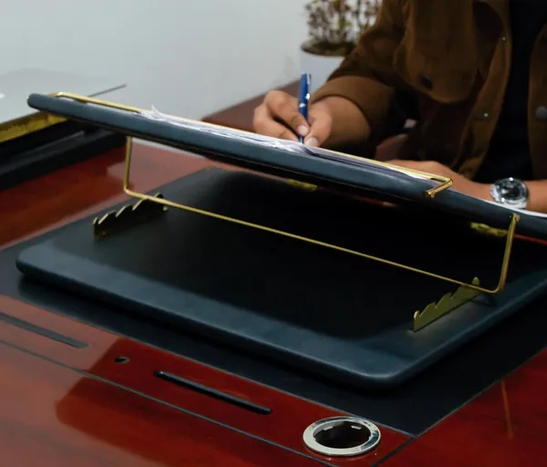 Black_Table_Top_Elevator_Writing_Desk_With_High_Grade_Leather_Adjustable_Step_Wise_Elevation_Laptop_Stand_For_Workspace