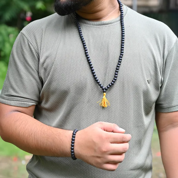 Black_Karungali_Mala_108_Beads_&_Bracelet_Combo_For_Spiritual_Ebony_Wood_Set_For_Meditation_&_Healing