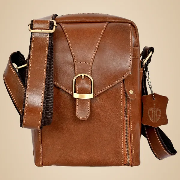 Brown_Leather_Mobile_Waist_Bag_For_Men_With_Magnetic_Cover_Belt