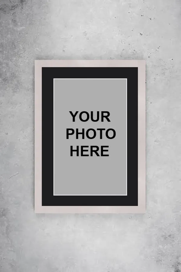 Classic_White_Premium_Photo_Frame_With_Black_Mount