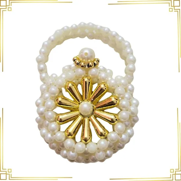 White_Pearl_Premium_&_Elegant_Coin_Purse_(2.5_X_3.5_Inch)