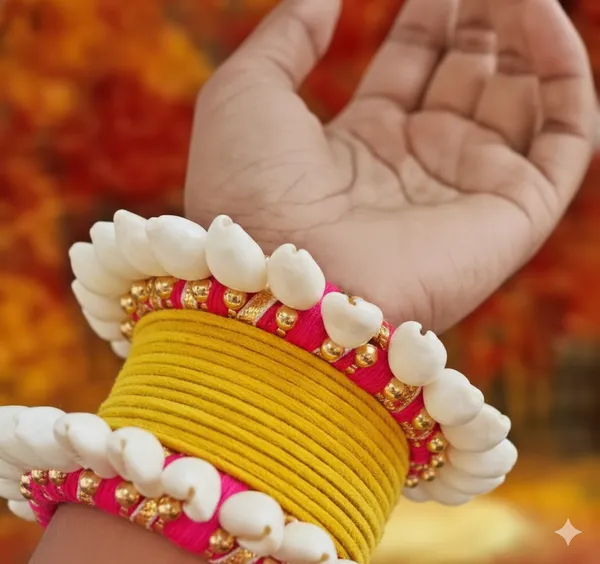 Pack_Of_5_Multicolour_Cowrie_Shell_And_Silk_Thread_Premium_&_Elegant_Bangles