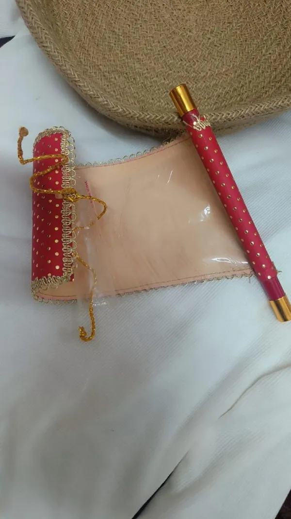 Pack_of_10_Multicolour_Shahi_Farman_Style_Scroll_Envelopes