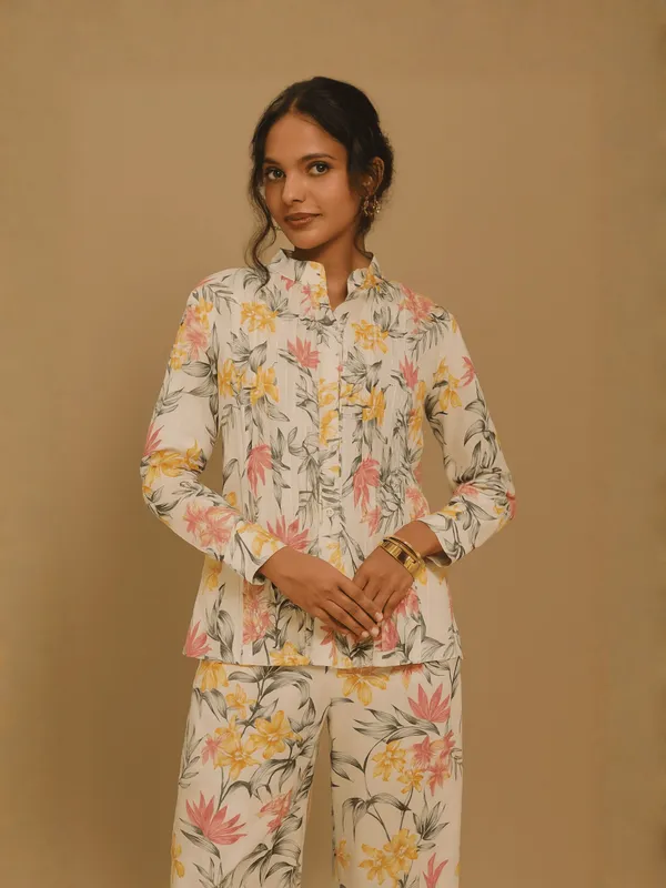 Petal_Pleated_Co-Ord_Set_For_Women_Cream_Organic_Cotton