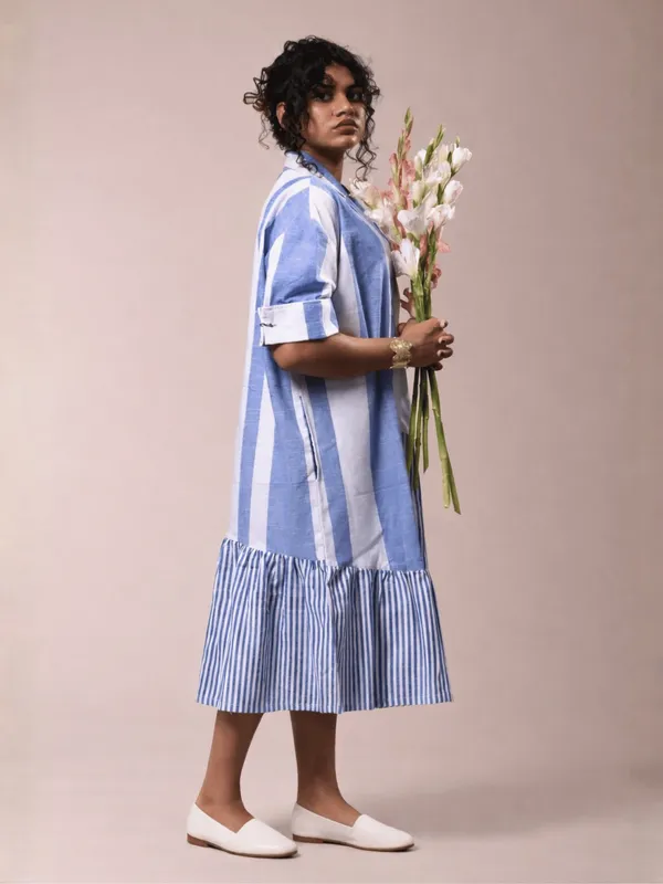 Relay_Dress_Blue_Bold_Stripe