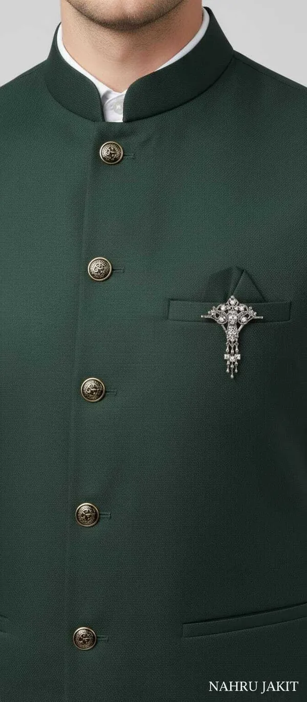 Green_Cotton_Blend_Sleeveless_Solid_Men_Jacket