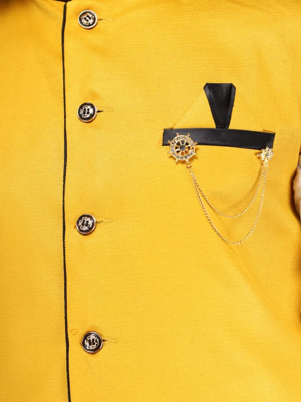 Yellow_Silk_Blend_Solid_Men_Waistcoat