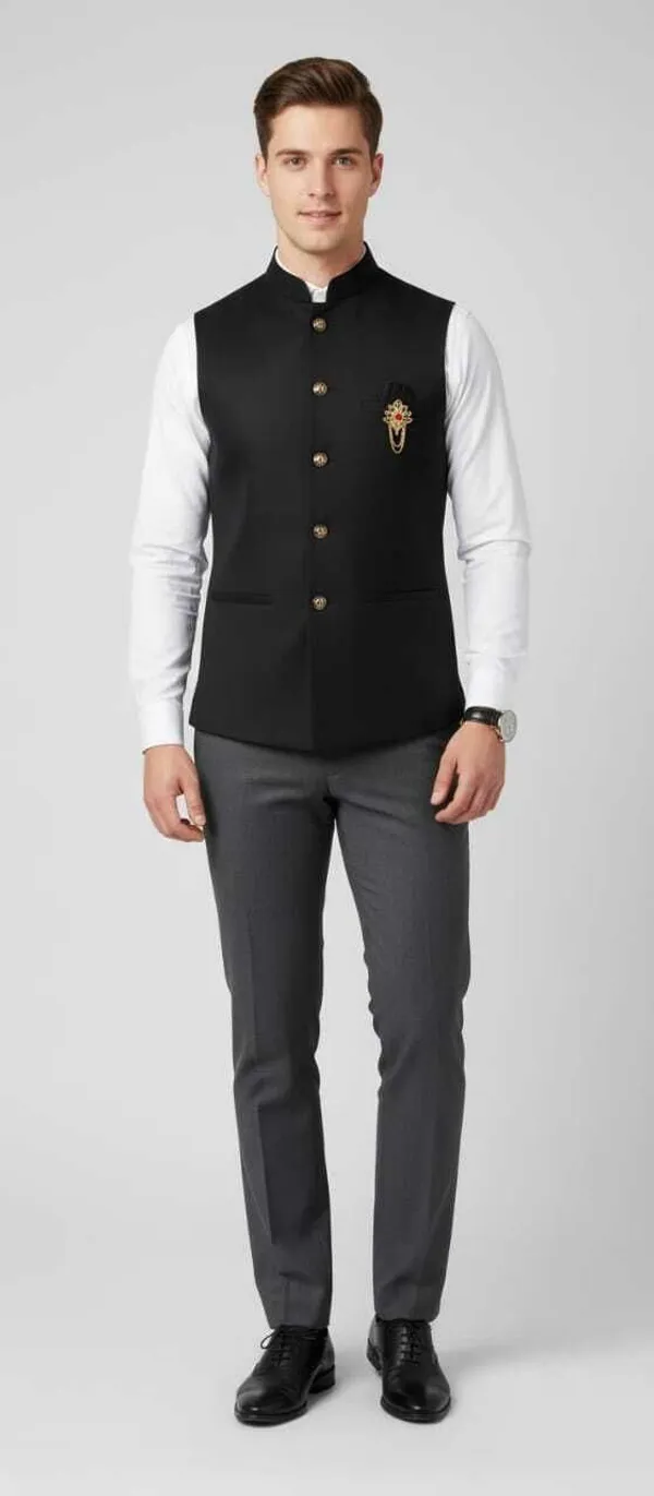 Black_Cotton_Blend_Sleeveless_Solid_Men_Jacket