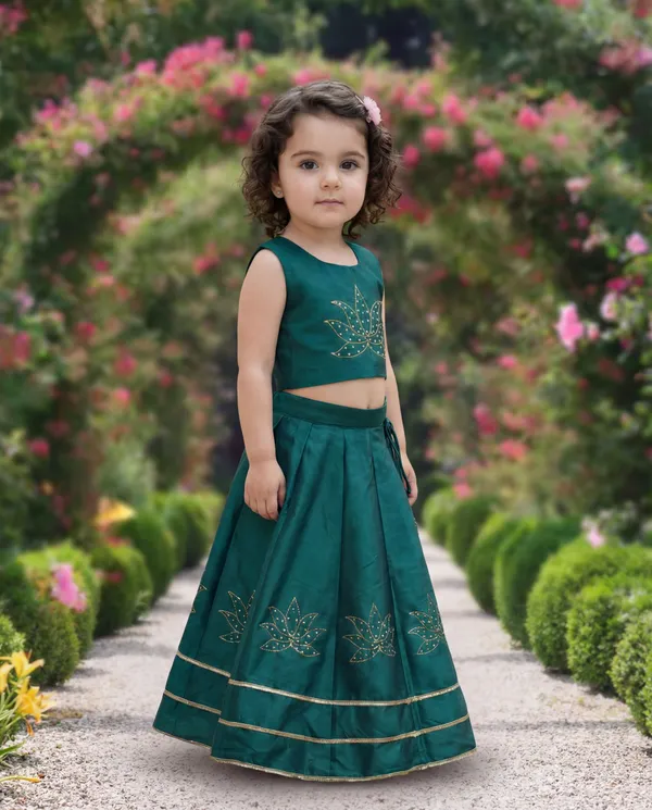 Emerald_Green_Premium_Premium_Silk_&_Cotton_Lining_Girls_Lehenga_Set_For_Girls