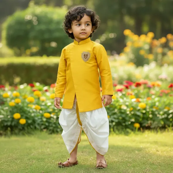Yellow_&_White_Premiumsilk_&_Art_Silk_&_Cotton_Silk_Embroidered_Lion_Mottif_Sherwani_Set_For_Kids