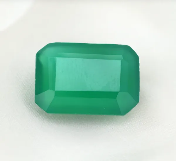 Panna_Emerald_Stone_(4_carat-8_carat)_For_Unisex