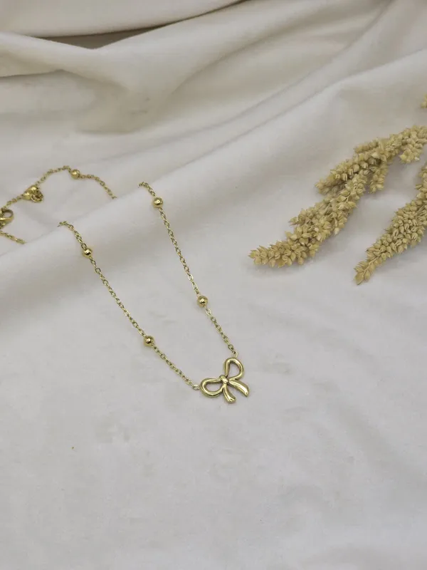 Golden_Premium_Qualtity_Bow_Necklace_For_Women