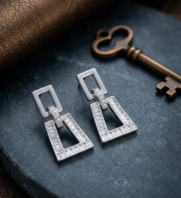 EAR_-_RESISTIBLE_COMBO_OF_EARRINGS