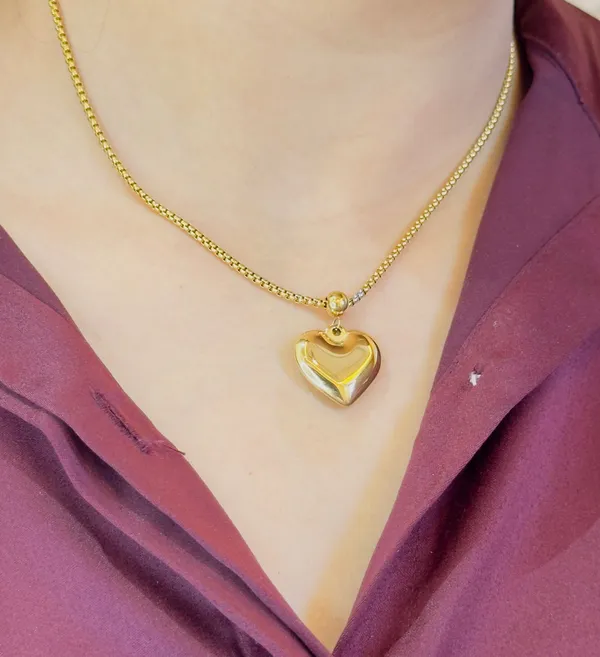 Golden_Premium_Qualtity_Brass_Heart_Pendant