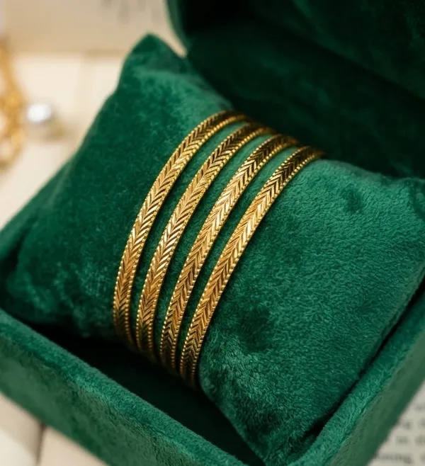 HEENA_GOLD_PLATED_BANGLES