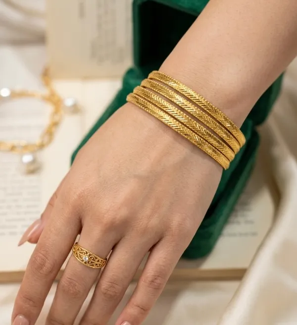 HEENA_GOLD_PLATED_BANGLES