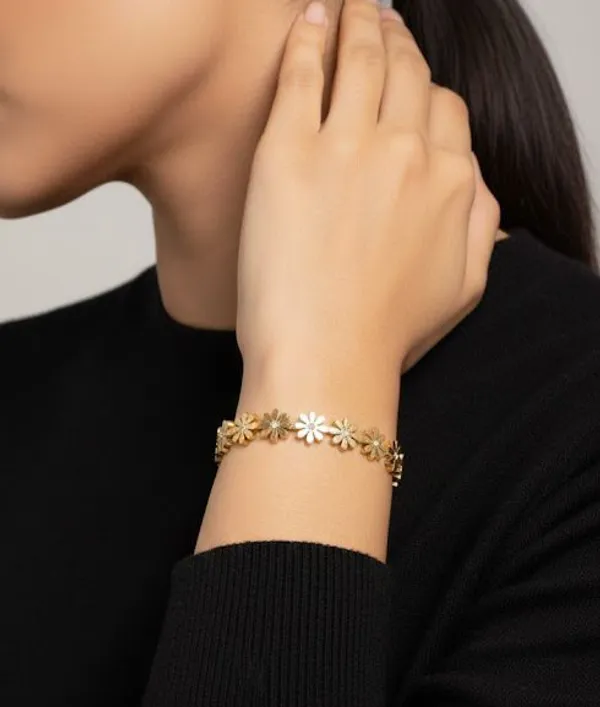 18k_Golden_Premium_Qualtity_Brass_Floral_Bracelet