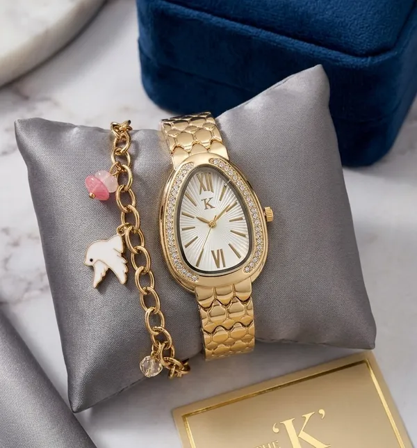 RIA_VINTAGE_WATCH_STACK