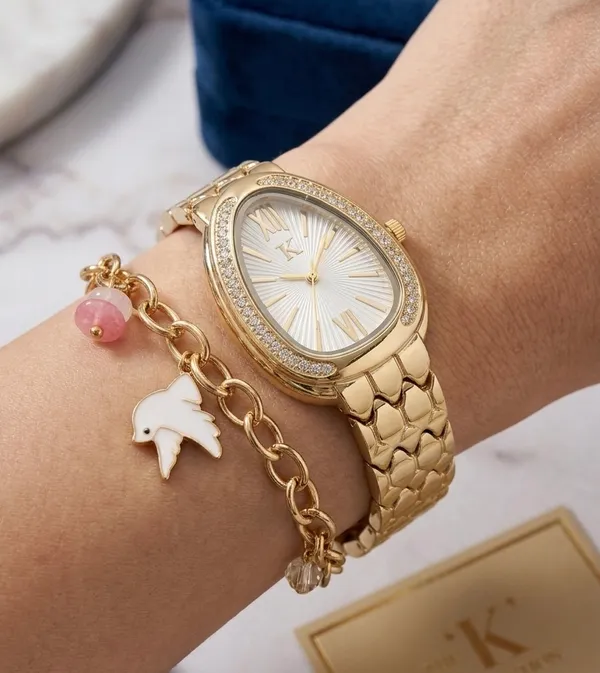 RIA_VINTAGE_WATCH_STACK