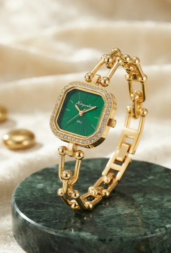 SQUARED_VINTAGE_WATCH