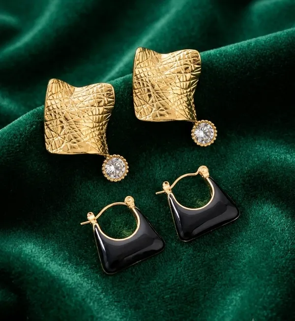 THE_SIGNATURE_COMBO_OF_EARRINGS