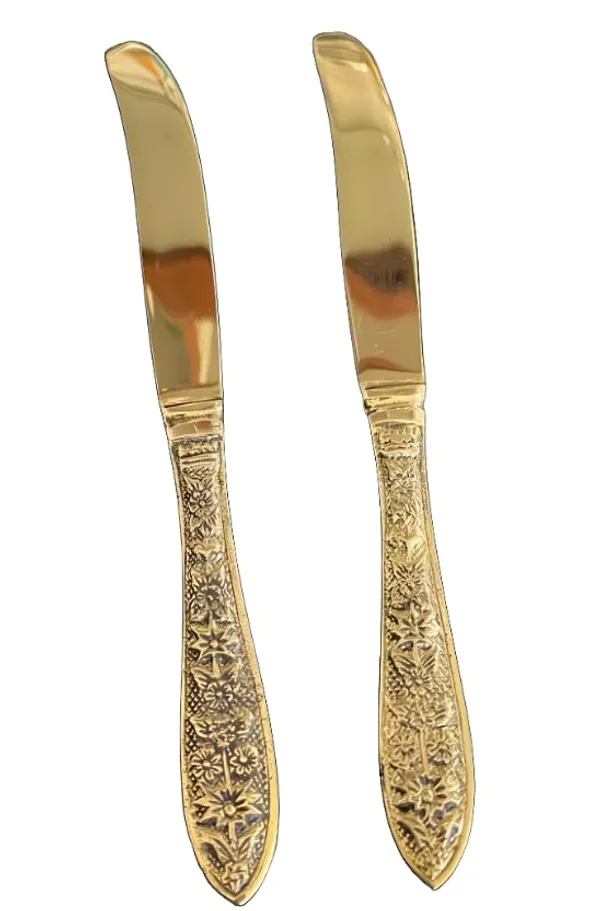 Golden_Brass_Table_Knife_For_Slicing,_Spreading_(Set_Of_2)