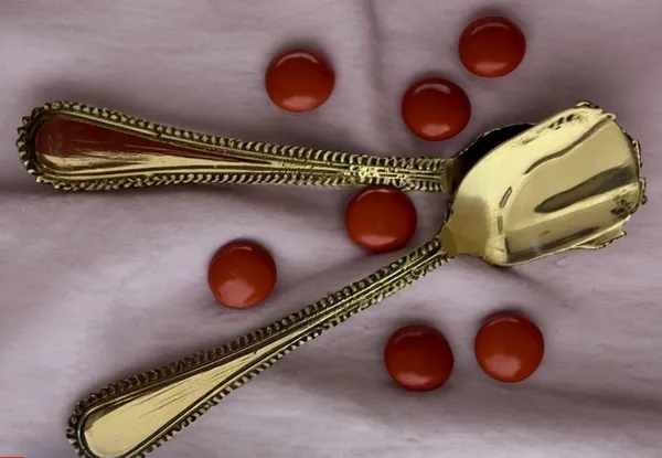 Golden_Brass_Versatile_Ice_Cream,_Dessert_Spoon_(Set_Of_6)