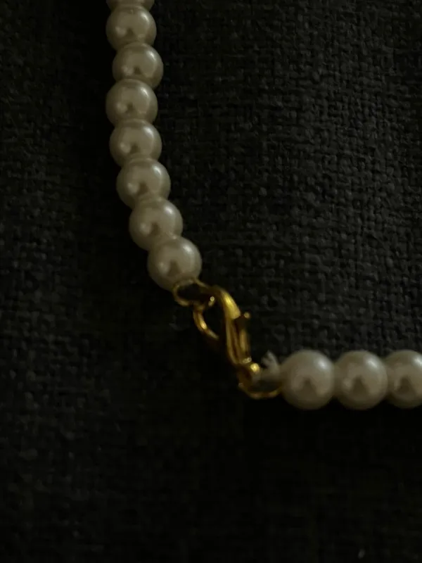 Classic_White_Pearl_Single_Strand_Necklace