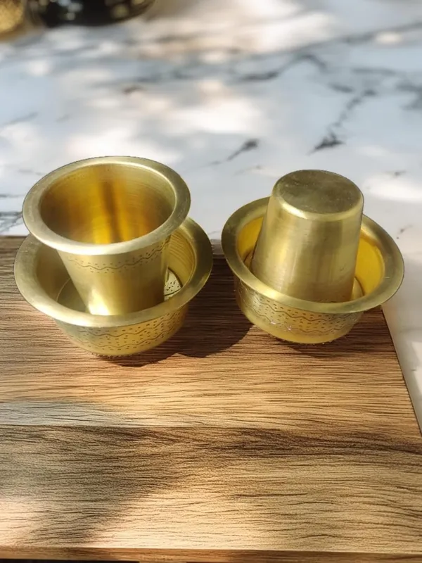 Golden_Traditional_Brass_Coffee_Filter_And_2_Dabra_(Cups_And_Saucers)_Set