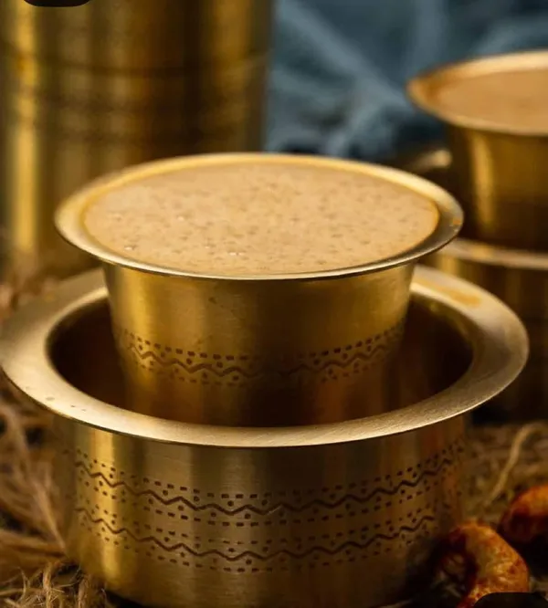 Golden_Traditional_Brass_Coffee_Filter_And_2_Dabra_(Cups_And_Saucers)_Set