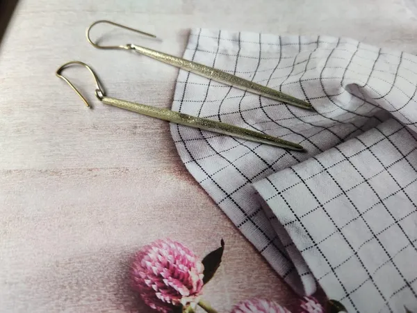 Silver_Handcrafted_Long_Textured_Drop_Earrings
