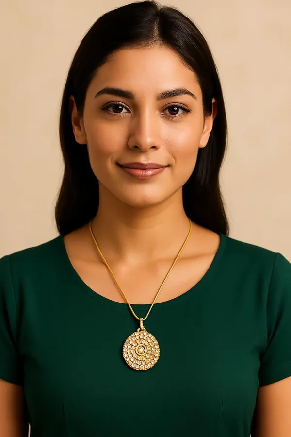Gold-Toned_Chain_And_Zirconia_Studed_Pendant_Necklace_For_Women