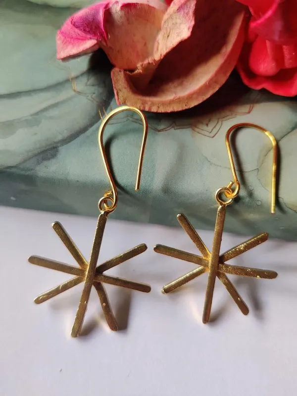 Gold-Toned_Starburst_Dangle_Earrings_For_Women