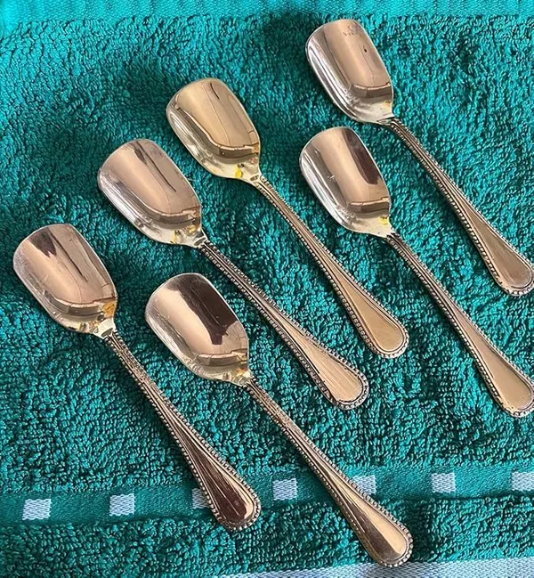 Golden_Brass_Versatile_Ice_Cream,_Dessert_Spoon_(Set_Of_6)