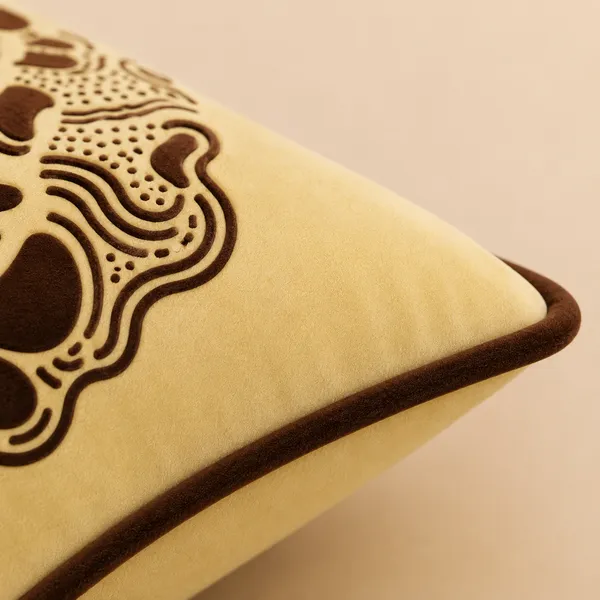 PEQURA_Premium_Polyester_Velvet_Abstract_Face_Cushion_Covers_|_Cream_&_Brown_|_16_x_16_Inches_(40_x_40_cm)_|_Modern_Artistic_Decorative_Throw_Pillow_Covers_for_Sofa,_Living_Room_&_Bedroom_|_Pack_of_2