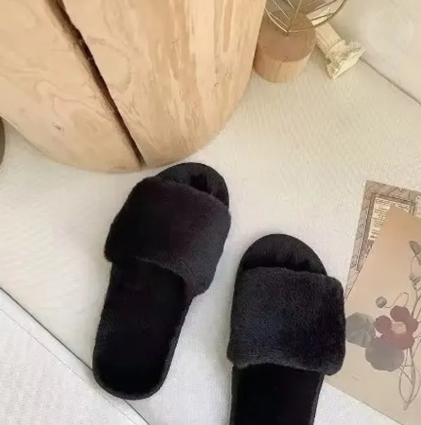 Black_Rubber_Flip_Flop_For_Women
