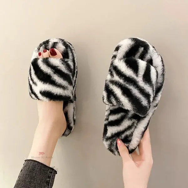 Black&White_Furry_Flip_Flop_For_Women