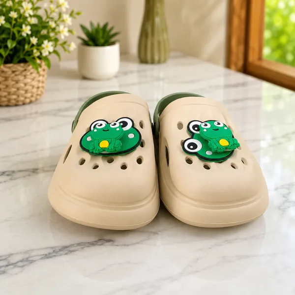 Kids_Lightweight_EVA_Clogs_|_Cute_Frog_Cartoon_Charm_Slip-On_Garden_Clogs_with_Adjustable_Back_Strap_for_Boys_&_Girls
